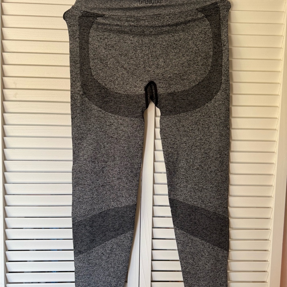 Pink Victoria’s Secret seamless legging activewear yoga athletic